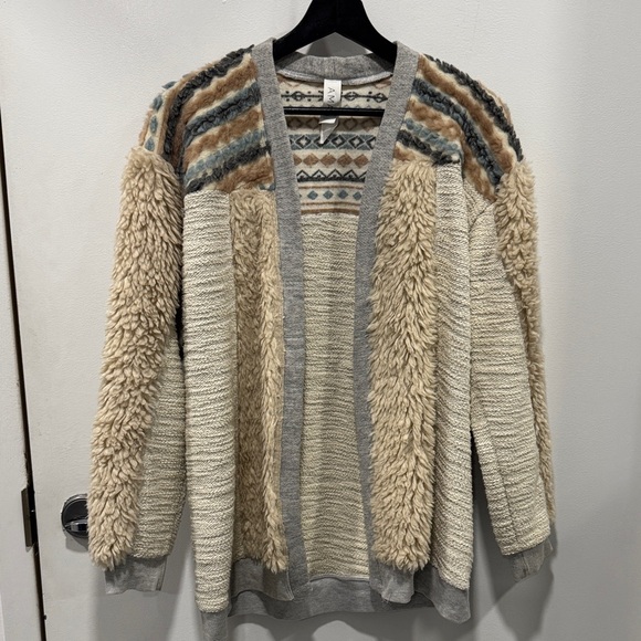 Anthropologie Amadi textured front open cardigan. Faux Sherpa Cardigan - Picture 3 of 12